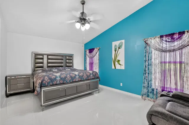  Residence photo 21