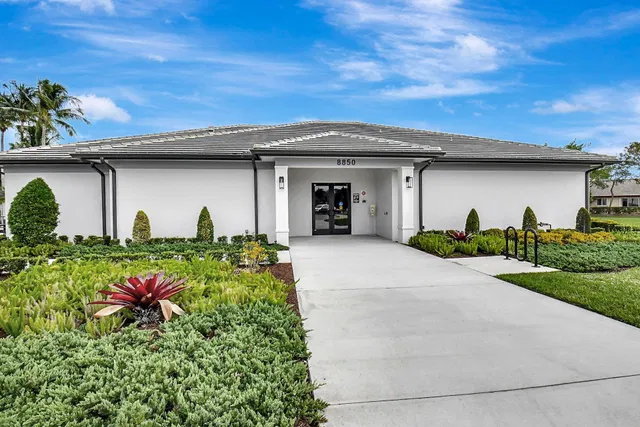  Residence photo 85
