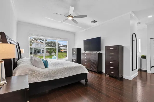 Residence photo 19