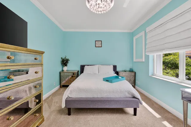 Residence photo 29