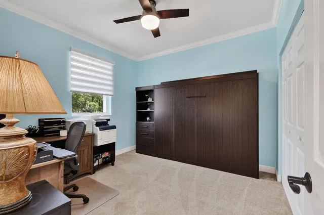 Residence photo 34