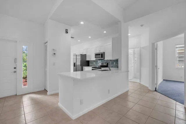 Residence photo 12