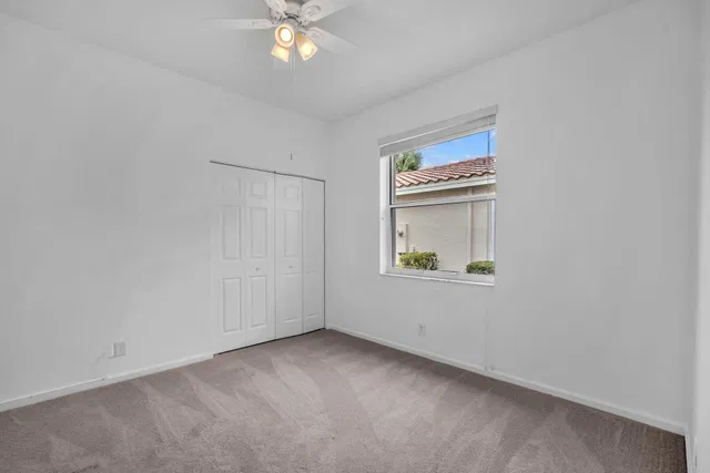 Residence photo 18