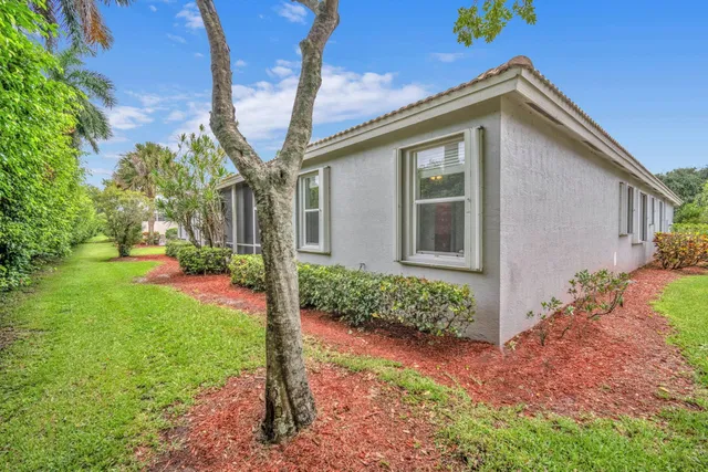 Residence photo 25