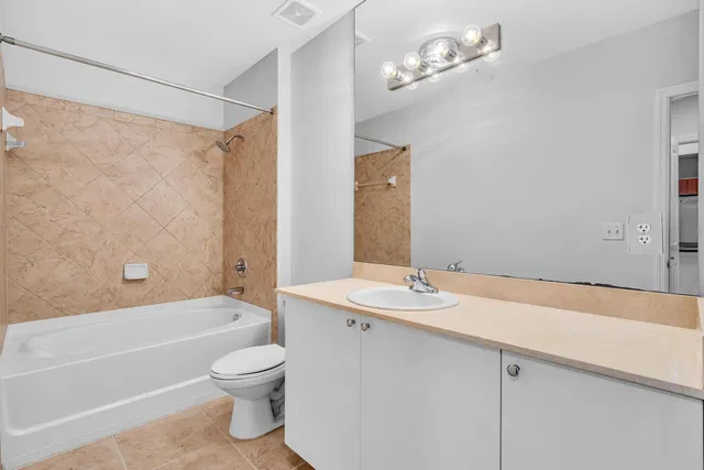 The Prado Unit 439 photo 41
