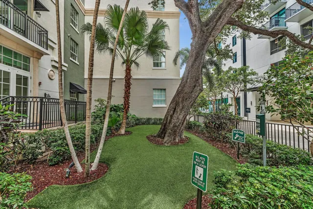 The Prado Unit 439 photo 57