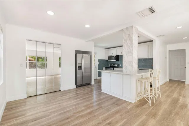 West Palm Beach Residence photo 5