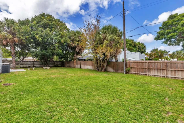 West Palm Beach Residence photo 9