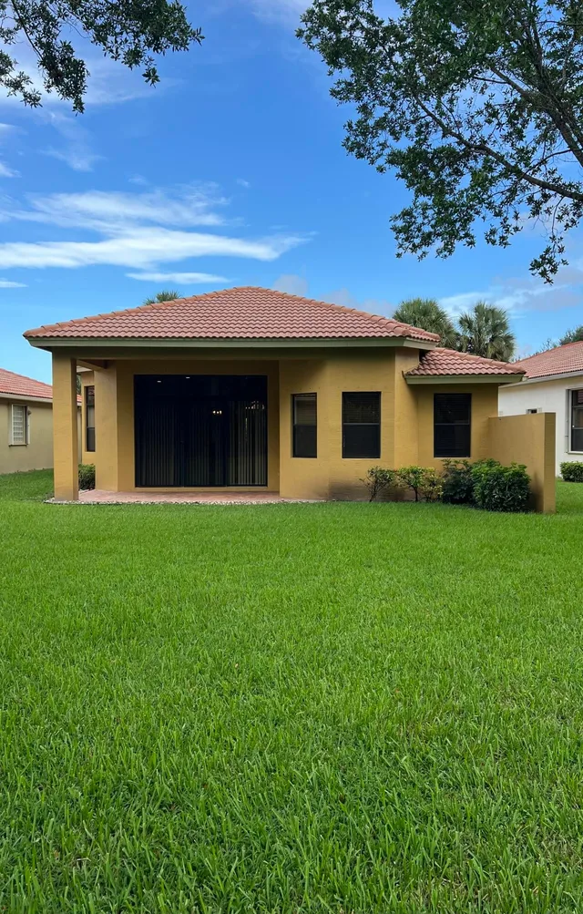  Residence photo 8