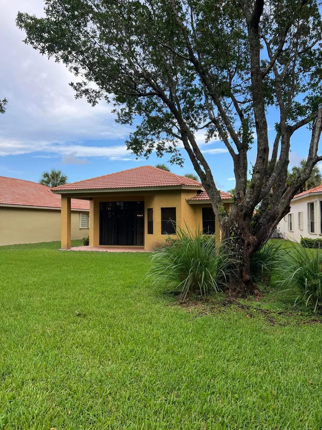  Residence photo 9
