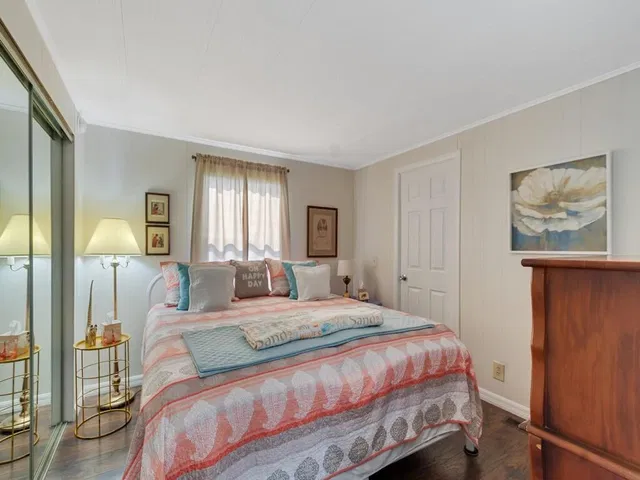 Residence photo 27