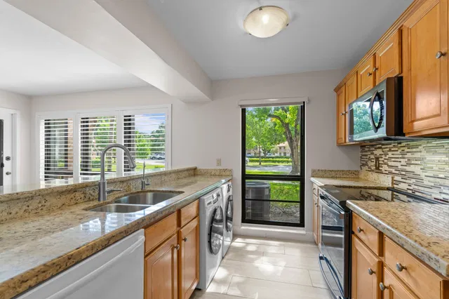 PGA National Palm Beach Gardens Residence photo 12