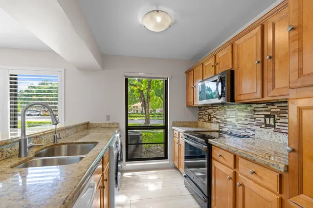 PGA National Palm Beach Gardens Residence photo 13