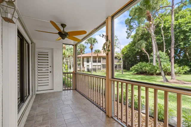 PGA National Palm Beach Gardens Residence photo 26