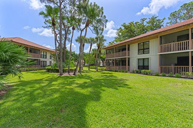 PGA National Palm Beach Gardens Residence photo 29