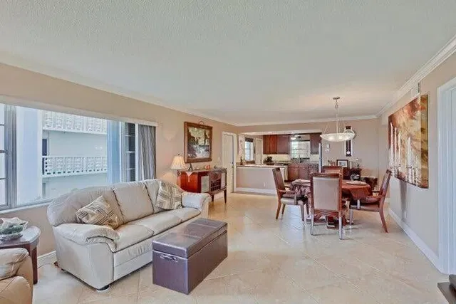 Unit 206 photo 19