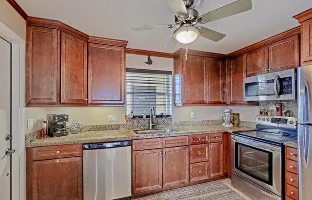 Unit 206 photo 23