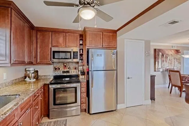 Unit 206 photo 24