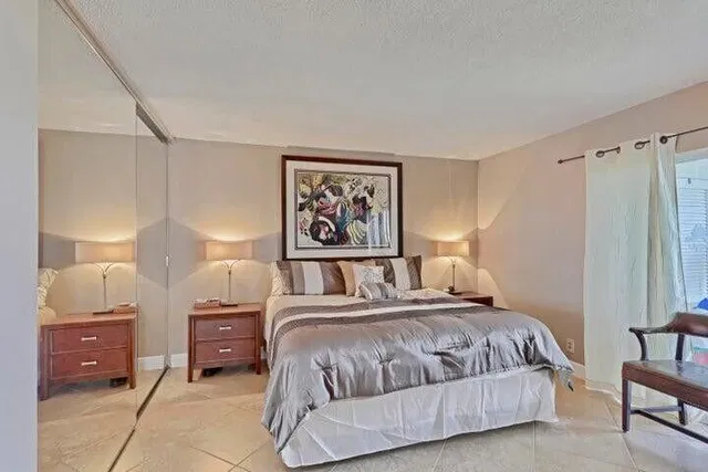 Unit 206 photo 29
