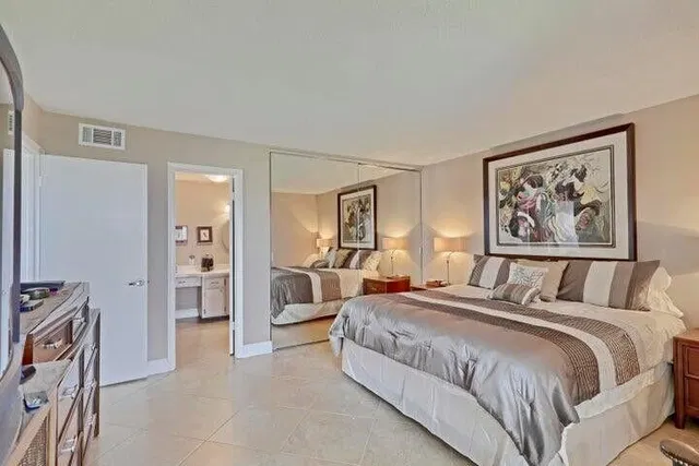 Unit 206 photo 30