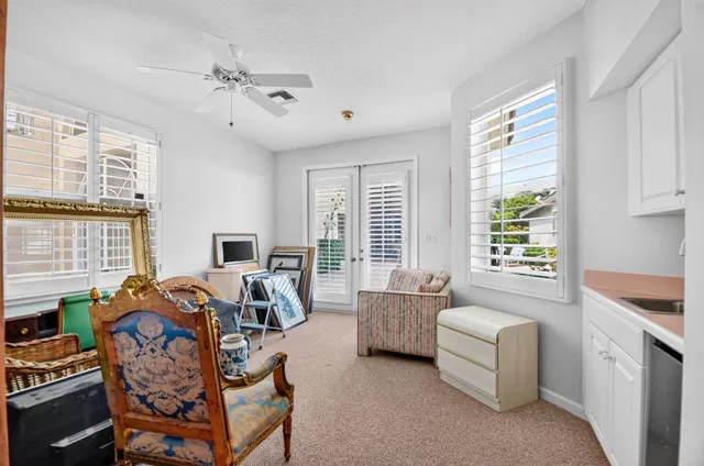 Residence photo 46