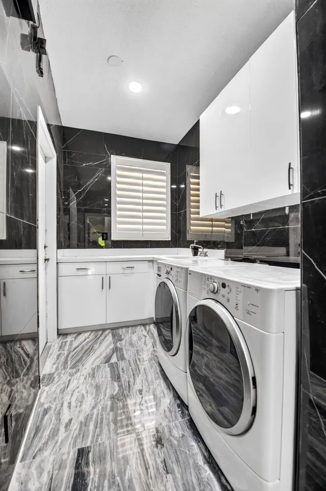 Residence photo 52