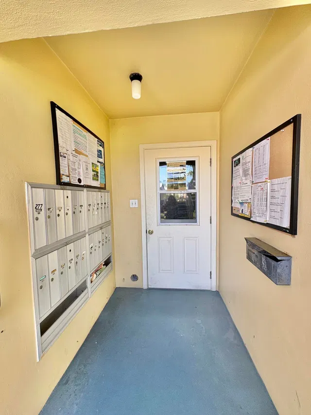  Residence photo 30
