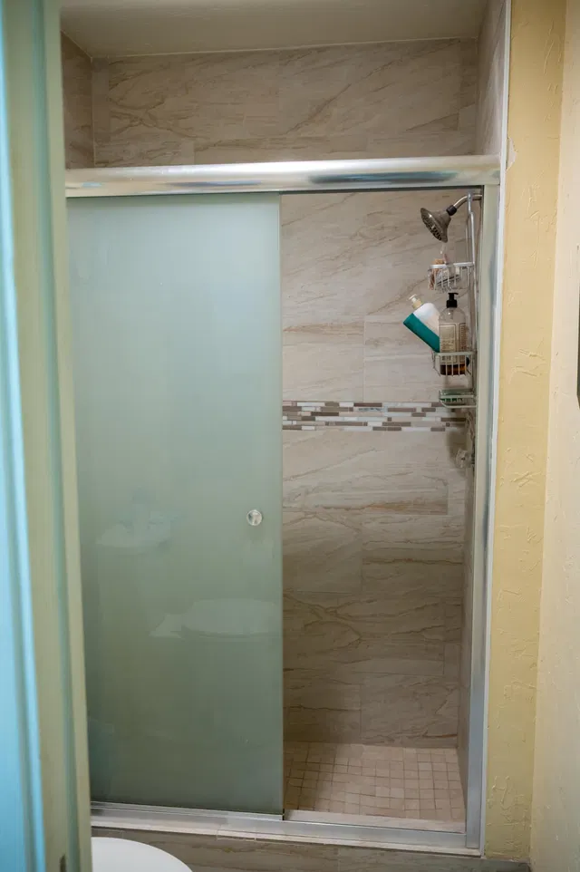 Unit C photo 10
