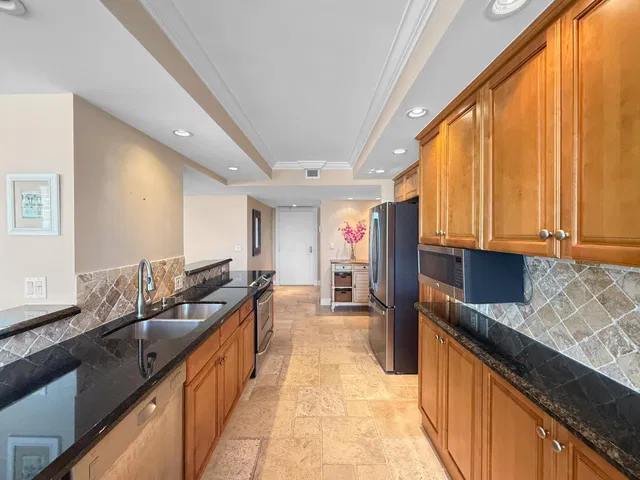 Singer Island Unit 2-406 photo 9