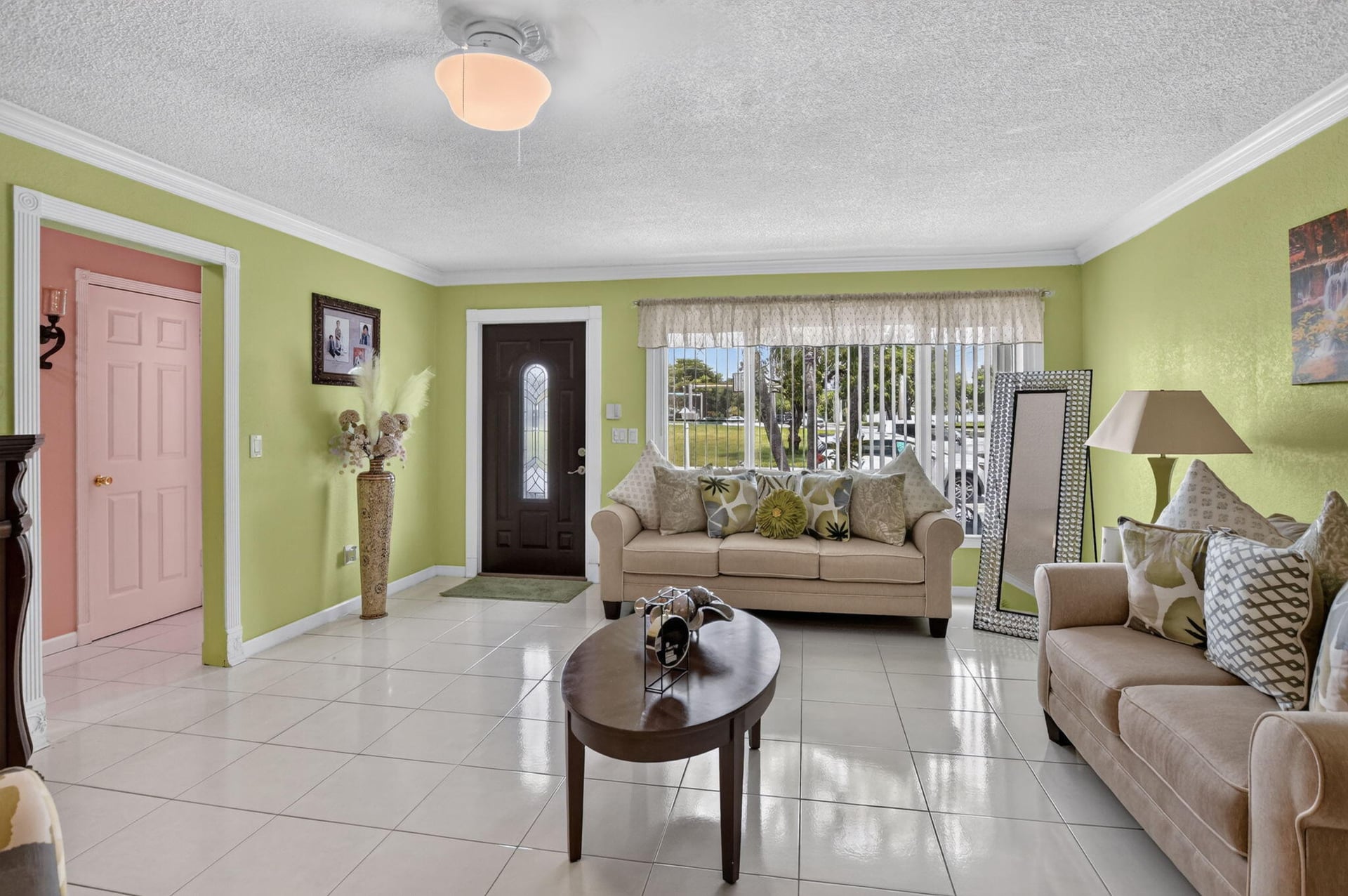 Residence photo 9
