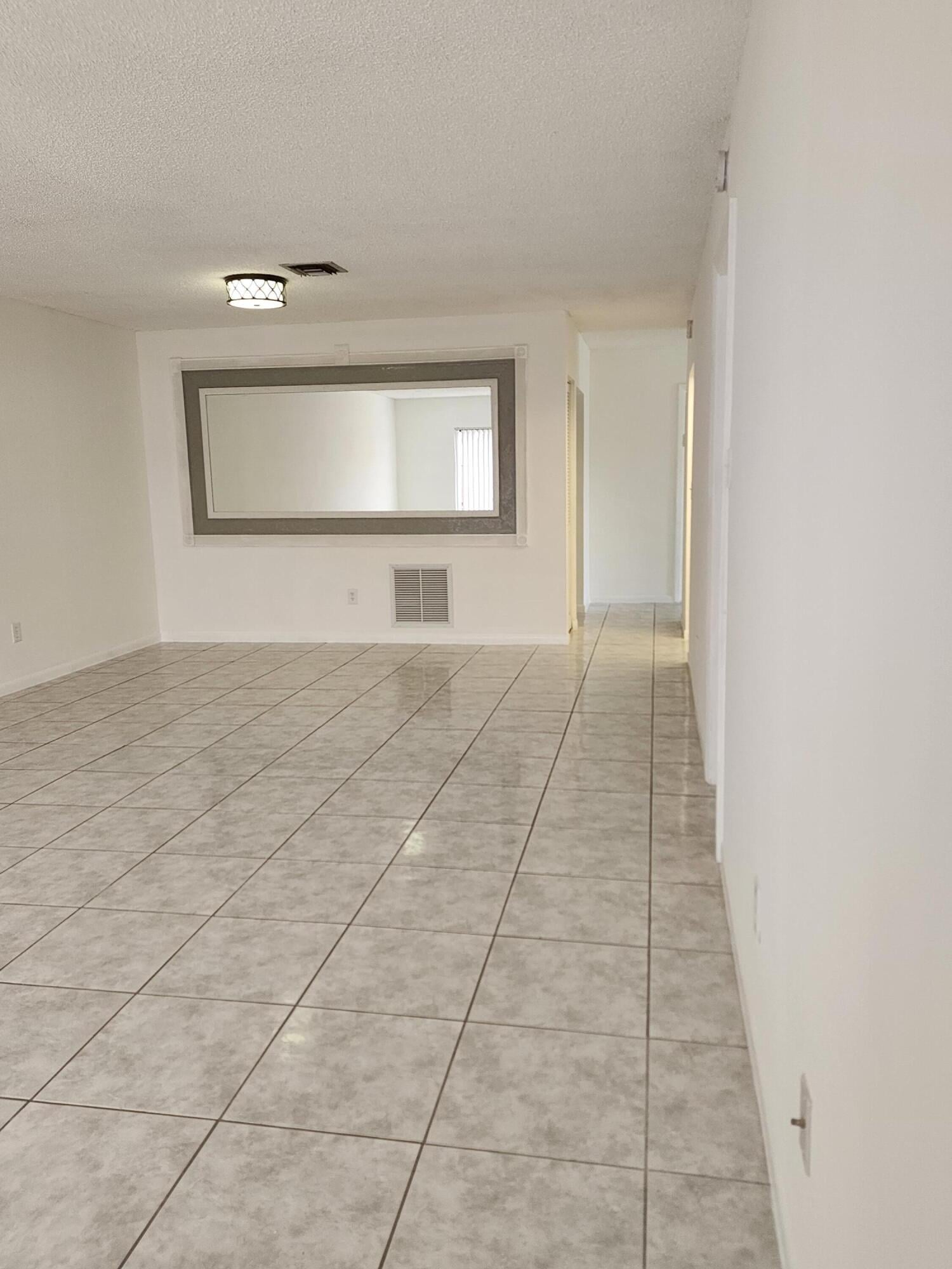 Residence photo 7