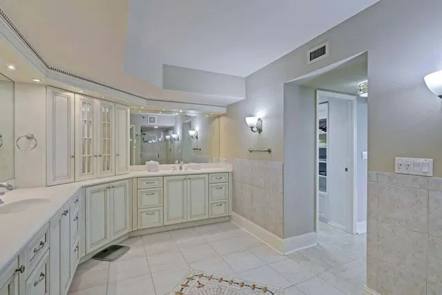 Eastpointe Singer Island Unit 11j photo 20