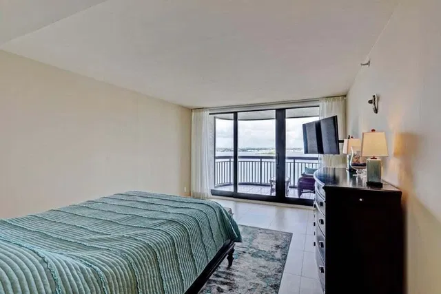 Eastpointe Singer Island Unit 11j photo 28