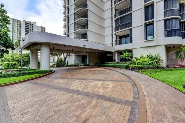 Eastpointe Singer Island Unit 11j photo 46