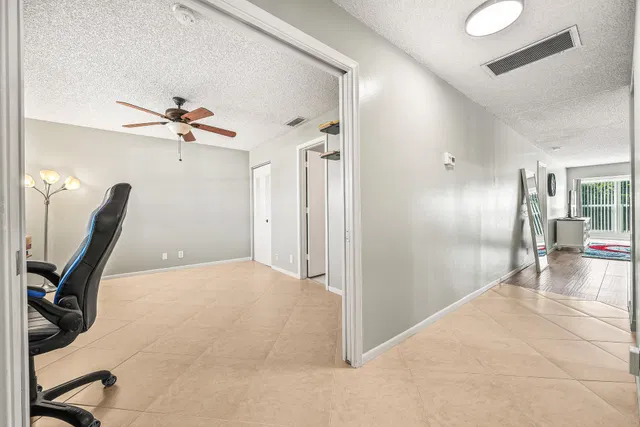 Unit 203 photo 10