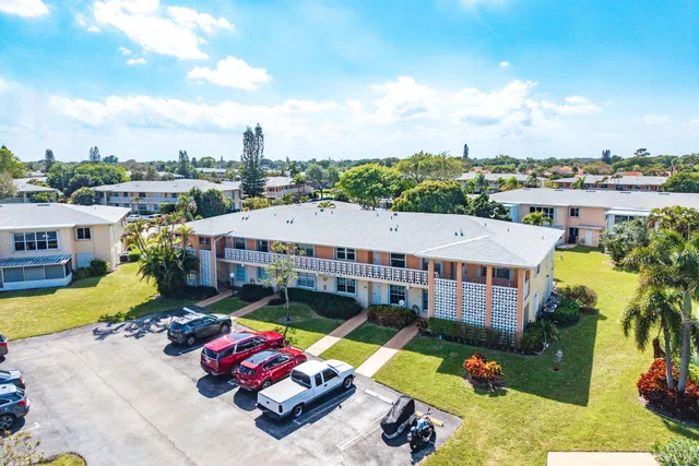 Unit 203 photo 26