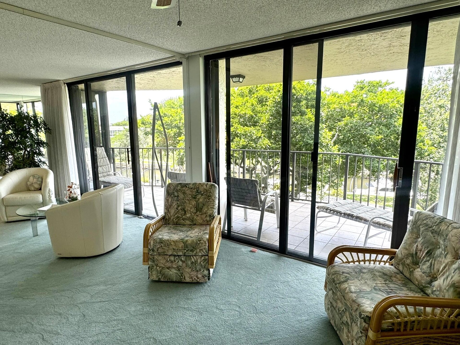Unit 4100 photo 14