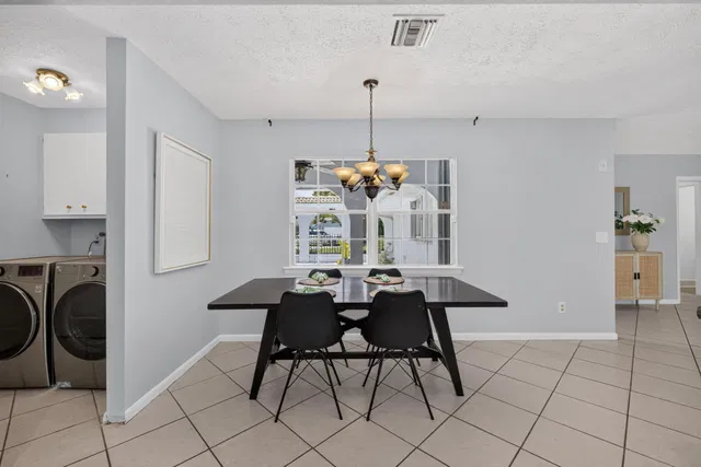 Residence photo 10