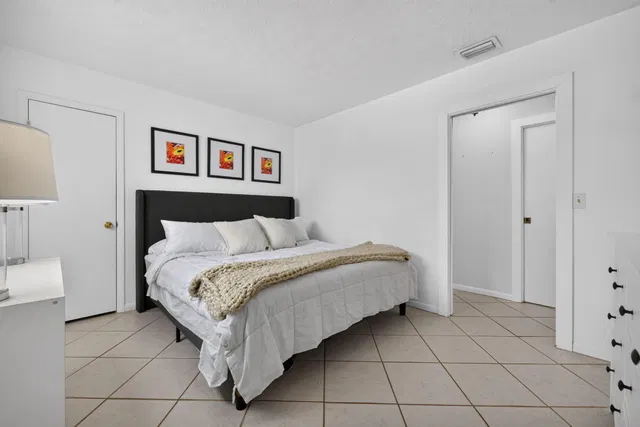 Residence photo 25