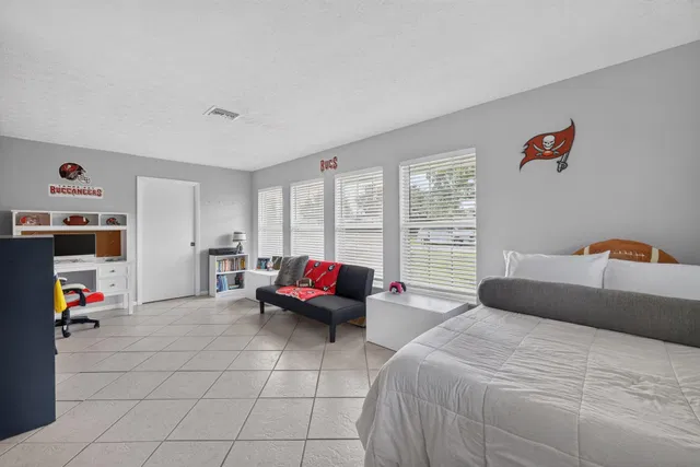 Residence photo 29
