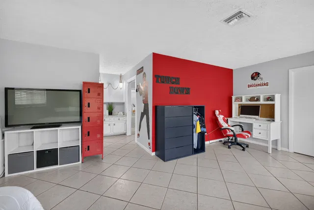 Residence photo 31