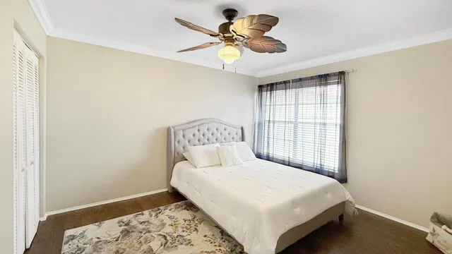 Unit 206 photo 8