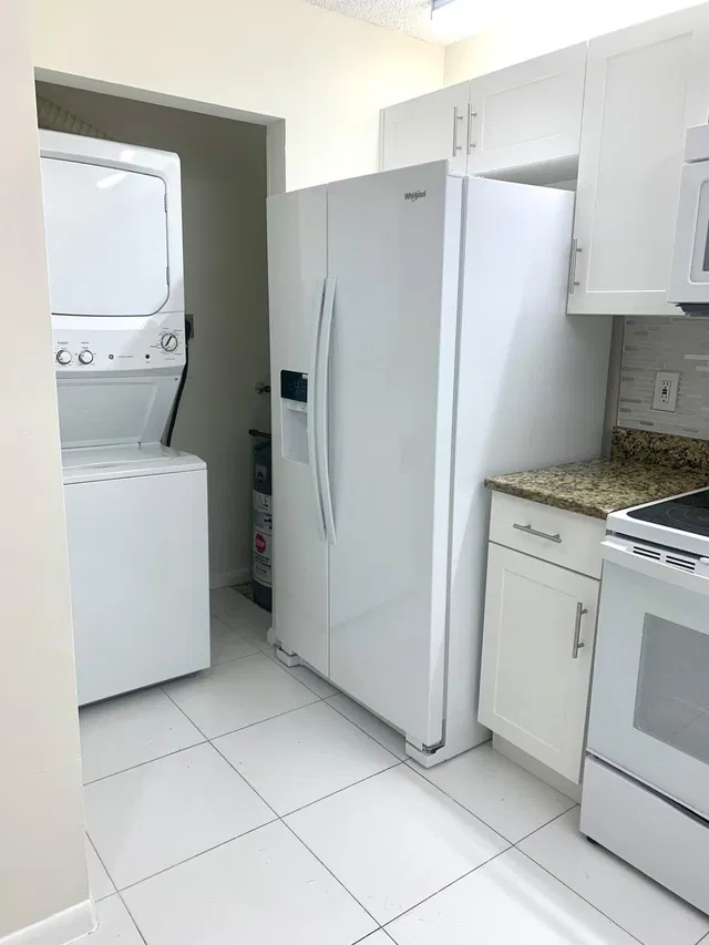 Residence photo 6