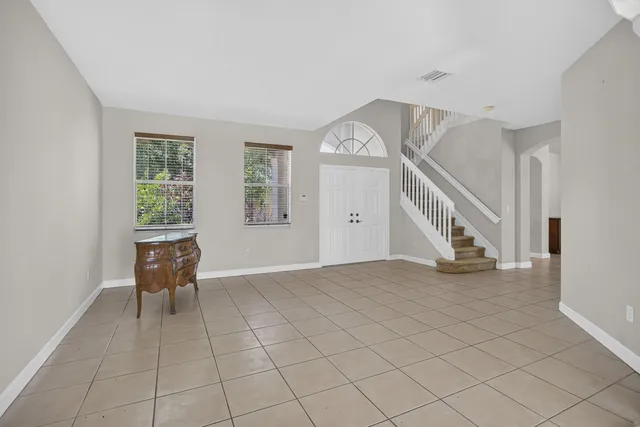 Residence photo 3