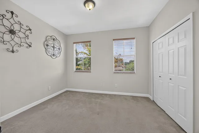 Residence photo 20