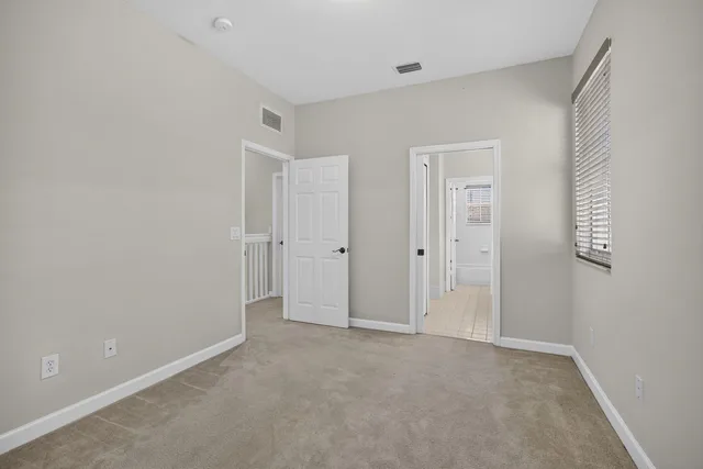 Residence photo 24