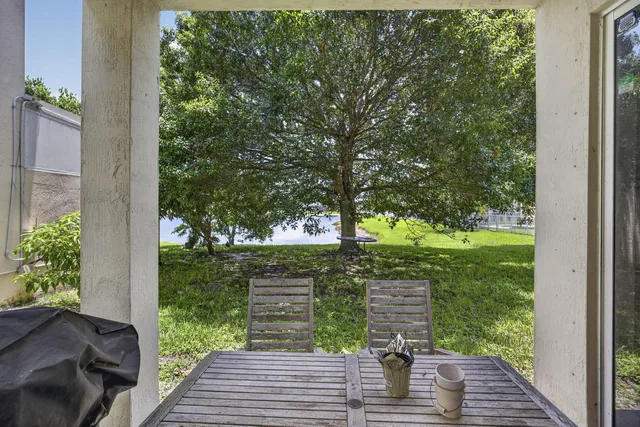 Residence photo 42