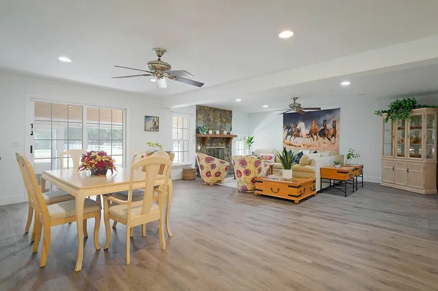 Residence photo 11