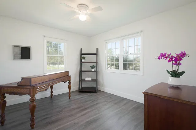 Residence photo 23