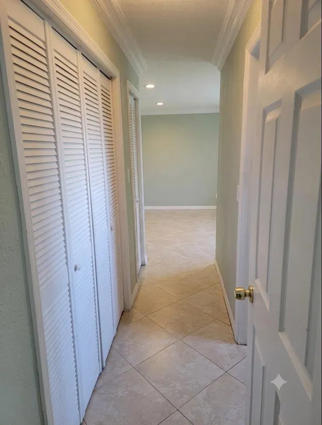 Residence photo 11